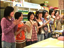 Berryz hand shake event at H!P shop